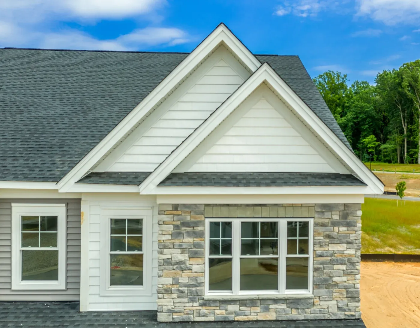 Durable, beautiful home siding installed by a proven crew