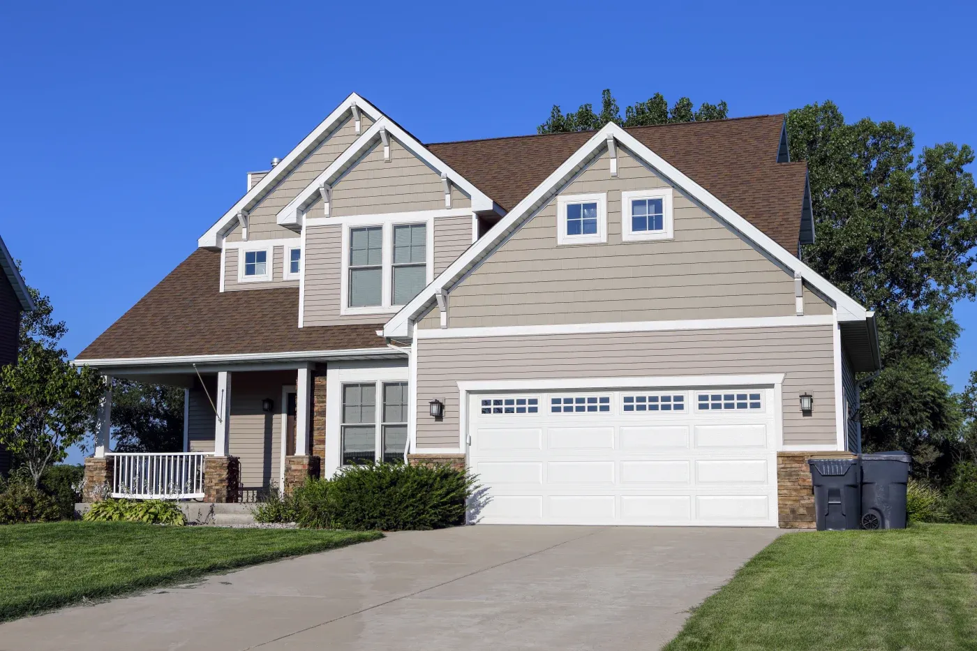 An elegant home in Atlanta, GA with new premium home siding