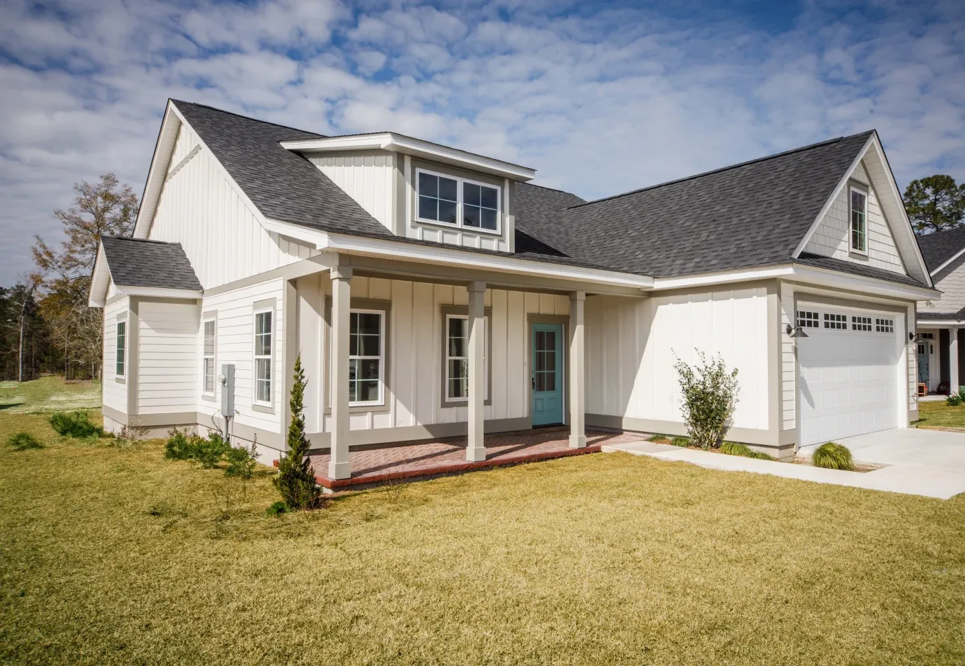 An expert team in Peachtree City installed a beautiful new roof