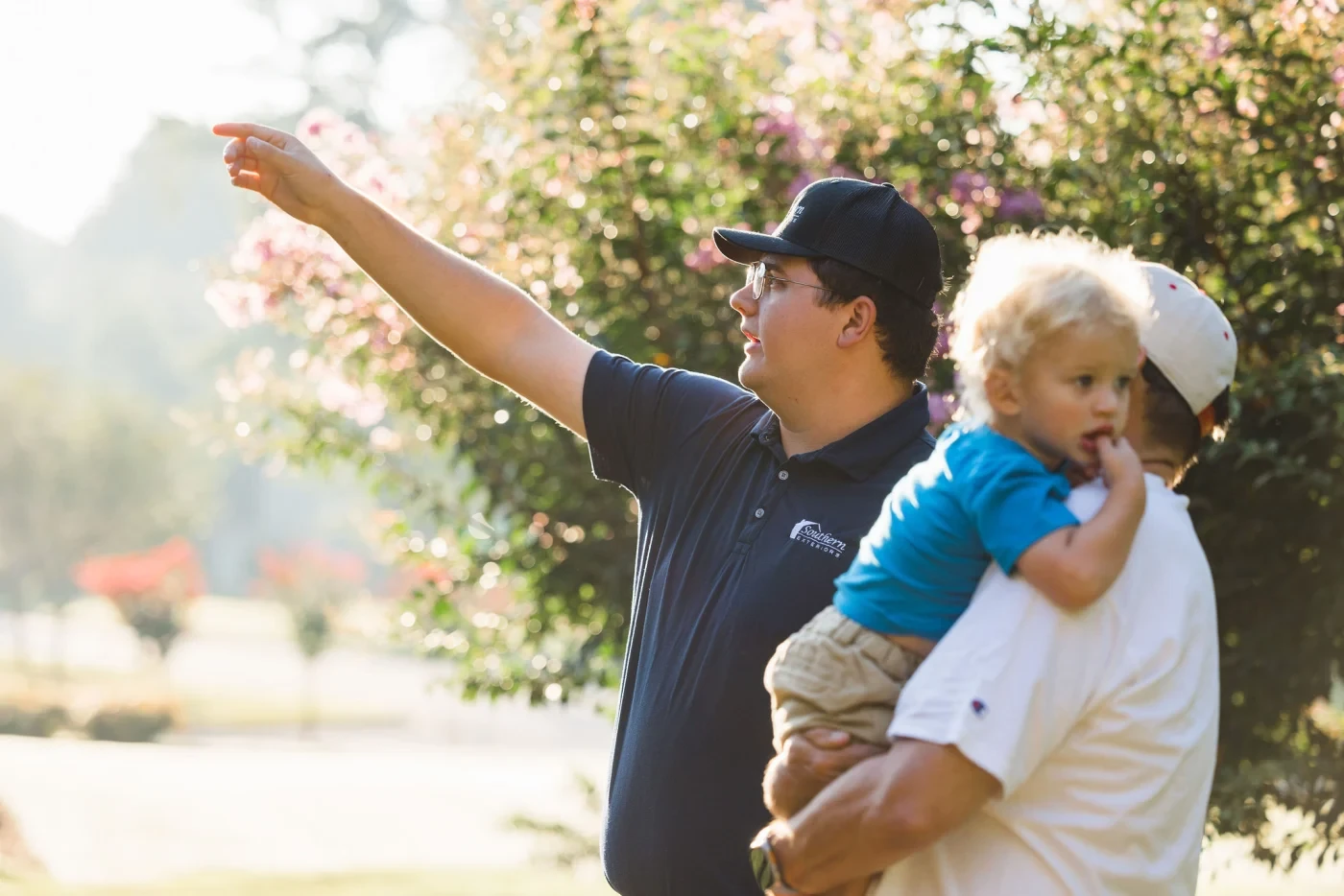 A Southern Exteriors specialist meeting honestly with a Southeast homeowner